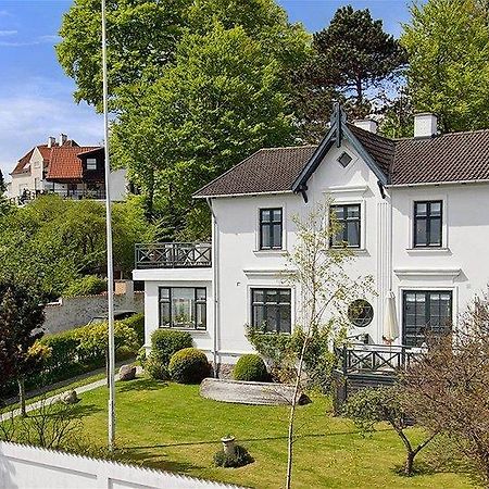 Villa Snekkersten 赫尔辛格 外观 照片